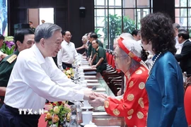 Tổng Bí thư Tô Lâm và các đại biểu. (Ảnh: Thống Nhất/TTXVN)