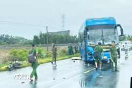 Hiện trường vụ tai nạn. (Ảnh: TTXVN phát)