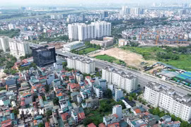 Khu tái định cư Thượng Thanh, phường Việt Hưng (Hà Nội) có vị trí thuận lợi, gần khu dân cư và có nhiều dịch vụ đi kèm. (Ảnh: Quốc Khánh/TTXVN)