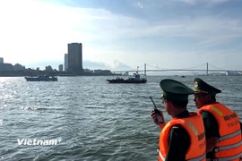 Bộ đội Biên phòng sẵn sàng nhân lực, phương tiện bảo đảm an toàn khu vực biên giới biển và vị trí tổ chức Lễ hội pháo hoa Quốc tế Đà Nẵng 2025. (Ảnh: Thanh Phong/Vietnam+)