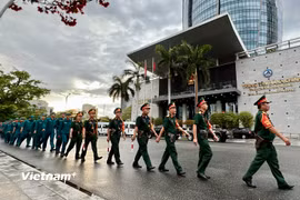 Bộ Chỉ huy Quân sự thành phố Đà Nẵng xuất quân bảo vệ an ninh, an toàn Lễ hội pháo hoa Quốc tế Đà Nẵng 2025. (Ảnh: Thanh Phong/Vietnam+)
