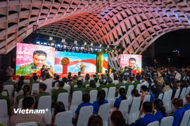 Không gian tổ chức chương trình khai mạc Gala "Tổ quốc bình yên" tại Đà Nẵng. (Ảnh: Thanh Phong/Vietnam+)