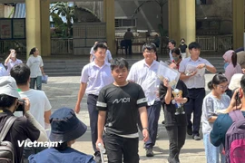 Kết thúc môn thi đầu tiên của Kỳ thi tốt nghiệp Trung học phổ thông 2025 tại thành phố Đà Nẵng. (Ảnh: Thanh Phong/Vietnam+)