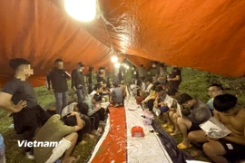 Sới bạc ẩn núp giữa đồi núi rừng thành phố Đà Nẵng vừa bị triệt phá. (Ảnh: Công an Đà Nẵng)