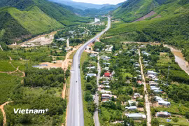 Toàn cảnh dự án mở rộng cao tốc Bắc - Nam phía Đông, đoạn La Sơn - Hòa Liên. (Ảnh: Thanh Phong/Vietnam+)