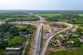 Dự án cao tốc Vạn Ninh - Cam Lộ, trong hình là một trong 4 điểm nút liên thông của toàn tuyến cao tốc. (Ảnh: Thanh Phong/Vietnam+)