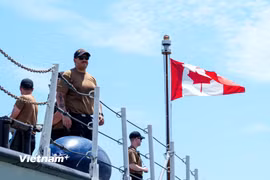 Cận cảnh chiến hạm HMCS Charlottetown Hải quân Canada thăm hữu nghị Đà Nẵng