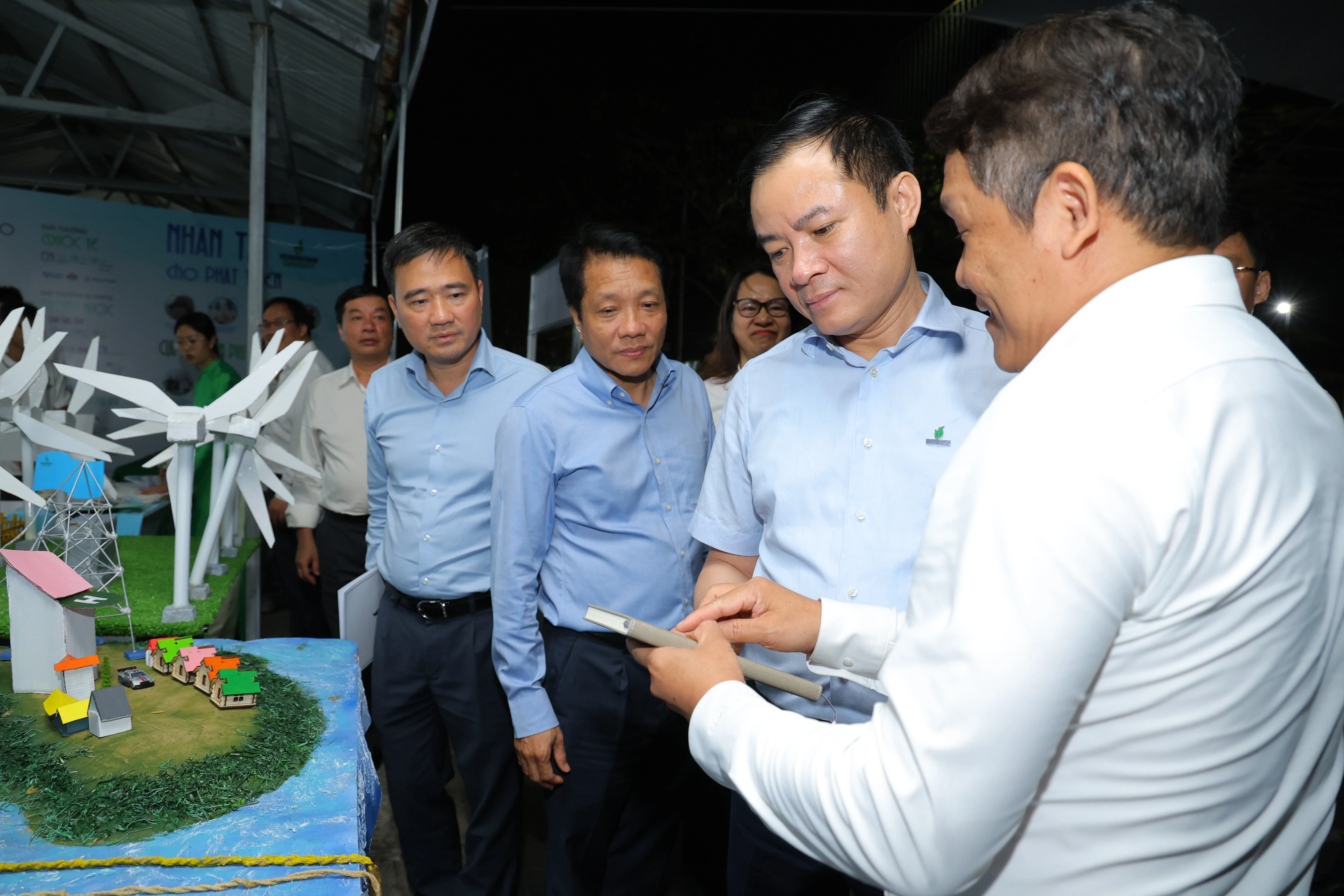 TP.HCM đào tạo nguồn nhân lực trẻ sẵn sàng cho kỷ nguyên năng lượng mới