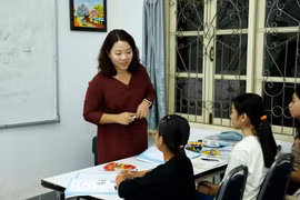Một lớp dạy tiếng Việt tại Lào. (Ảnh: TTXVN)
