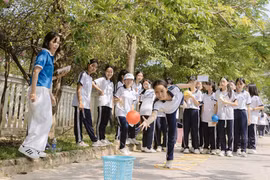 Học sinh trong giờ học giáo dục thể chất. (Ảnh: Vietnam+)
