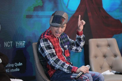 Tuấn Hưng vẫn cháy bỏng đam mê âm nhạc nhưng anh có sự tiết chế và tư duy điềm tĩnh hơn. (Ảnh: PV/Vietnam+)