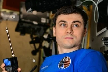 Phi hành gia người Nga Alexey Zubritsky trên trạm ISS. (Nguồn: april12.eu)