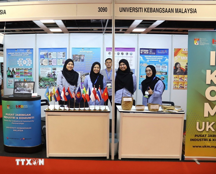 Đại học Quốc gia Malaysia tại triển lãm. (Ảnh: Viên Luyến/TTXVN)