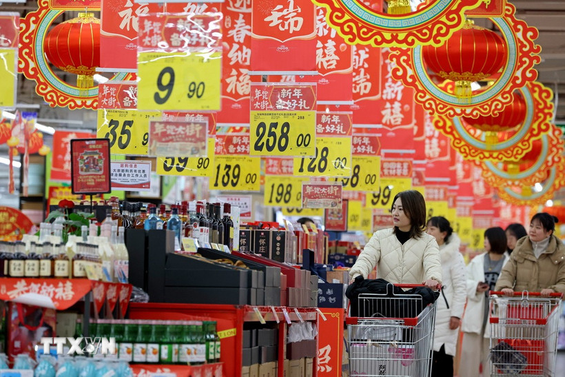 Phụ nữ sẽ kiểm soát 75% chi tiêu xã hội trong 5 năm tới. (Ảnh: THX/TTXVN)