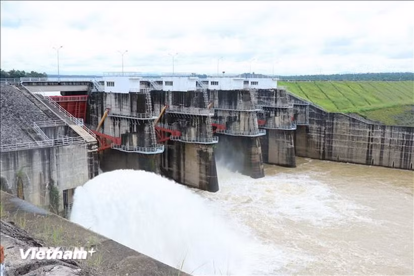 Đập thủy điện của nhà máy thủy điện Buôn Kuốp điều tiết nguồn nước. (Nguồn: Vietnam+)
