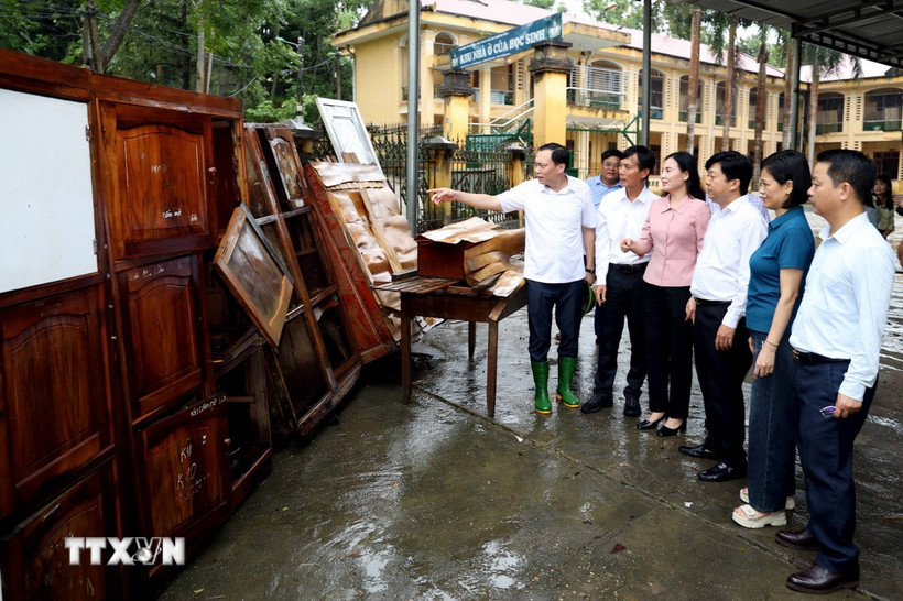 Cơ sở vật chất của Trường Phổ thông Dân tộc nội trú Trung học Cơ sở và Trung học Phổ thông Chiêm Hóa, tỉnh Tuyên Quang, bị hư hại do bão số 10 gây ra. (Ảnh: Quang Cường/TTXVN)