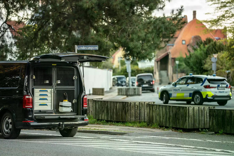 Cảnh sát Copenhagen điều tra hai vụ nổ gần đại sứ quán Israel tại Copenhagen. (Nguồn: The Local)