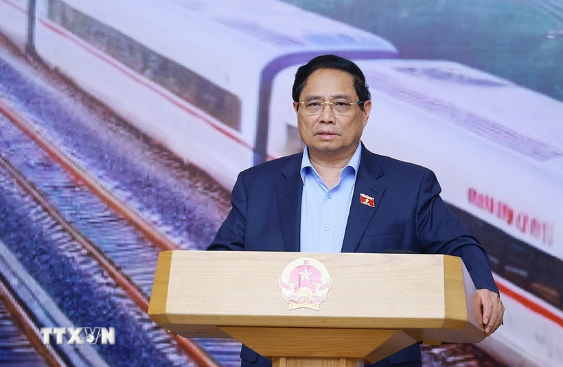 Thủ tướng Phạm Minh Chính kết luận phiên họp lần thứ tư BCĐ các công trình trọng điểm, dự án quan trọng quốc gia lĩnh vực đường sắt. (Ảnh: Dương Giang/TTXVN)