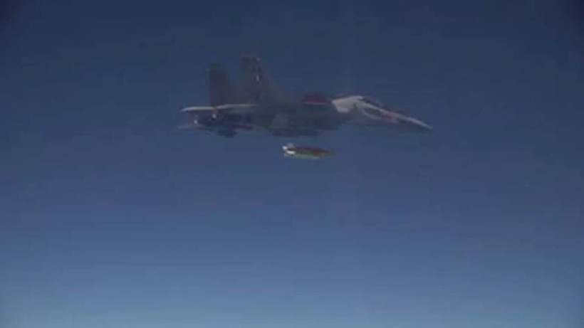 Bom lượn tầm xa “Gaurav” được phóng từ máy bay chiến đấu Su-30 MKI. (Nguồn: Không quân Ấn Độ)