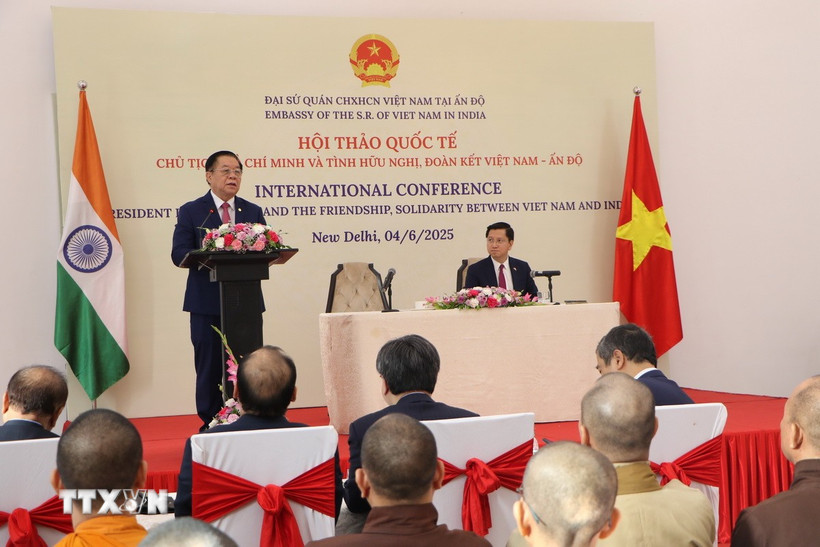 Ông Nguyễn Trọng Nghĩa phát biểu tại hội thảo quốc tế “Chủ tịch Hồ Chí Minh và tình hữu nghị, đoàn kết Việt Nam-Ấn Độ.” (Ảnh: Ngọc Thúy/TTXVN)