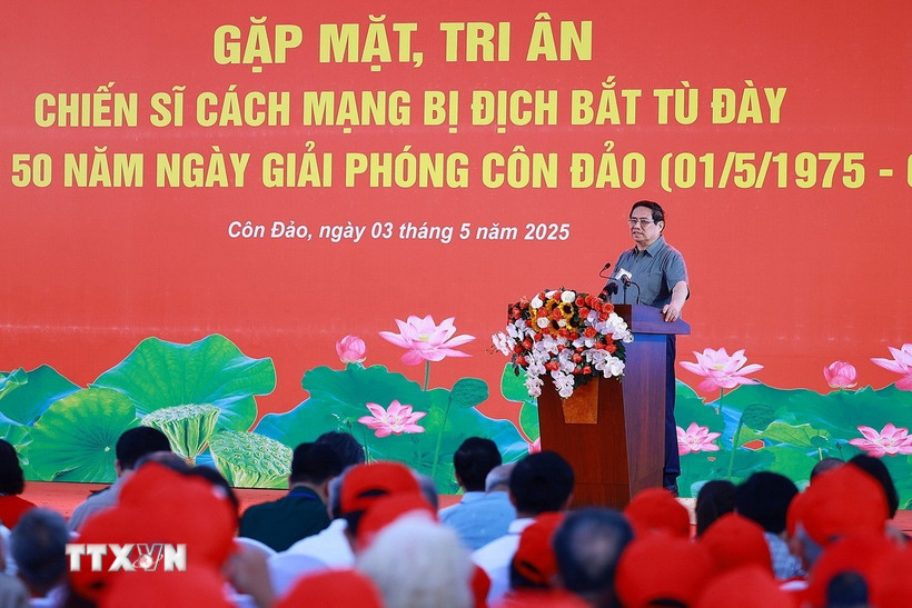 Thủ tướng Phạm Minh Chính phát biểu, tri ân chiến sỹ cách mạng bị địch bắt, tù đày. (Ảnh: Dương Giang/TTXVN)