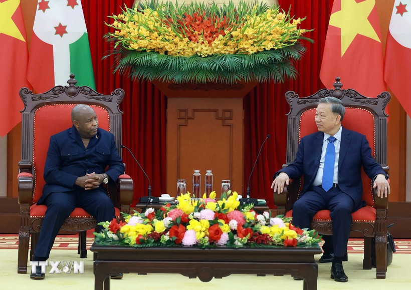 Tổng Bí thư Tô Lâm tiếp Tổng thống nước Cộng hòa Burundi Évariste Ndayishimiye. (Ảnh: Thống Nhất/TTXVN)