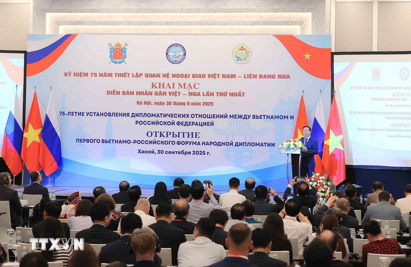Lễ kỷ niệm 75 năm thiết lập quan hệ ngoại giao Việt Nam-Liên bang Nga. (Ảnh: An Đăng/TTXVN)