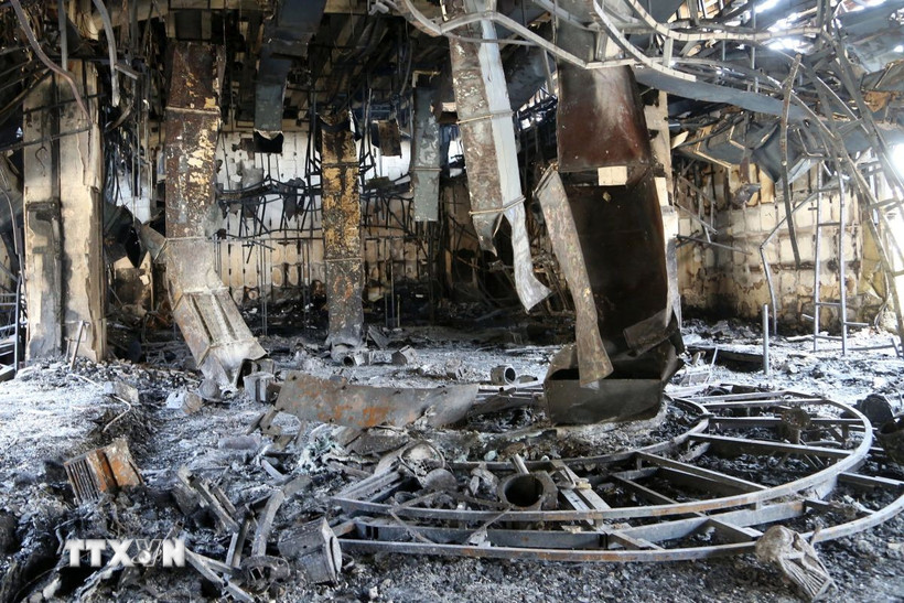 Trụ sở Đài Phát thanh Truyền hình nhà nước Iran IRIB tại thủ đô Tehran bị tàn phá sau vụ không kích của Israel, ngày 16/6. (Ảnh: THX/TTXVN)