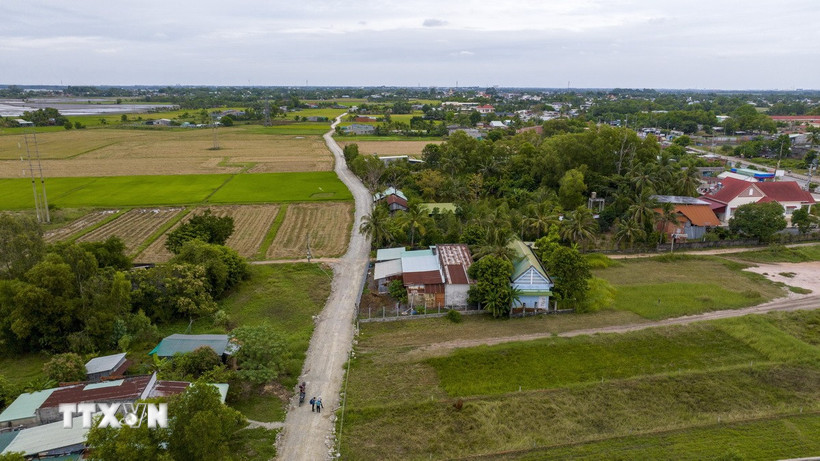 Theo thống kê, tuyến cao tốc Thành phố Hồ Chí Minh-Mộc Bài đi qua huyện Bến Cầu có 237 thửa đất với 108 hộ bị ảnh hưởng. (Ảnh: Giang Phương/TTXVN)
