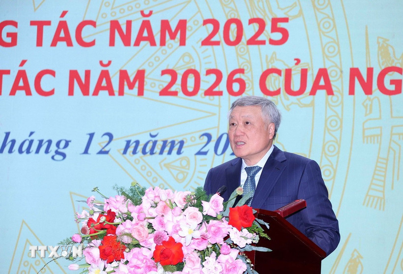 Phó Thủ tướng Thường trực Chính phủ Nguyễn Hòa Bình phát biểu chỉ đạo hội nghị. (Ảnh: Văn Điệp/TTXVN)