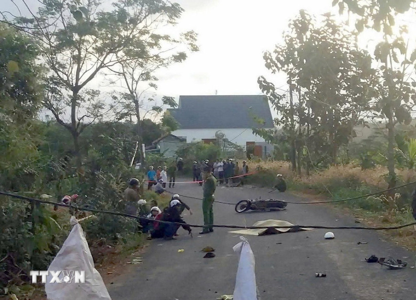 Hiện trường vụ tai nạn. (Ảnh: TTXVN phát)