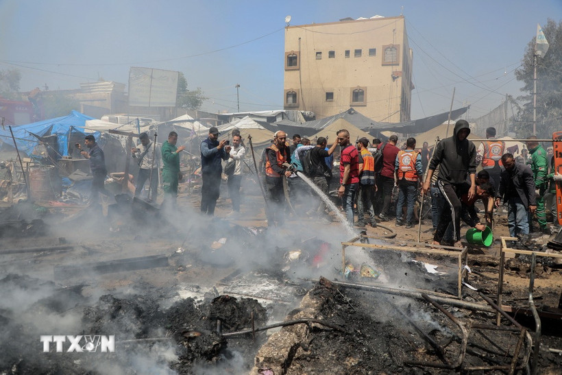 Cảnh đổ nát sau cuộc không kích của Israel tại Gaza. (Ảnh: THX/TTXVN)