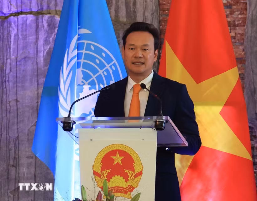 Đại sứ Mai Phan Dũng. (Ảnh: Anh Hiển/TTXVN)
