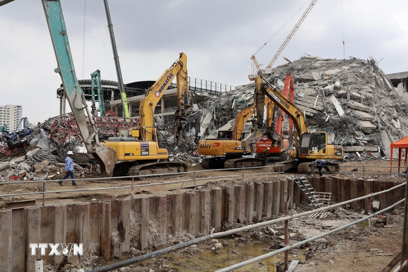 Tòa nhà bị sập tại thủ đô Bangkok, Thái Lan, do ảnh hưởng của trận động đất ở Myanmar ngày 30/3. (Ảnh: Kyodo/TTXVN)
