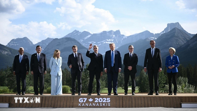 Các đại biểu tham dự Hội nghị thượng đỉnh G7 ở Alberta, Canada. (Ảnh: France 24/TTXVN)
