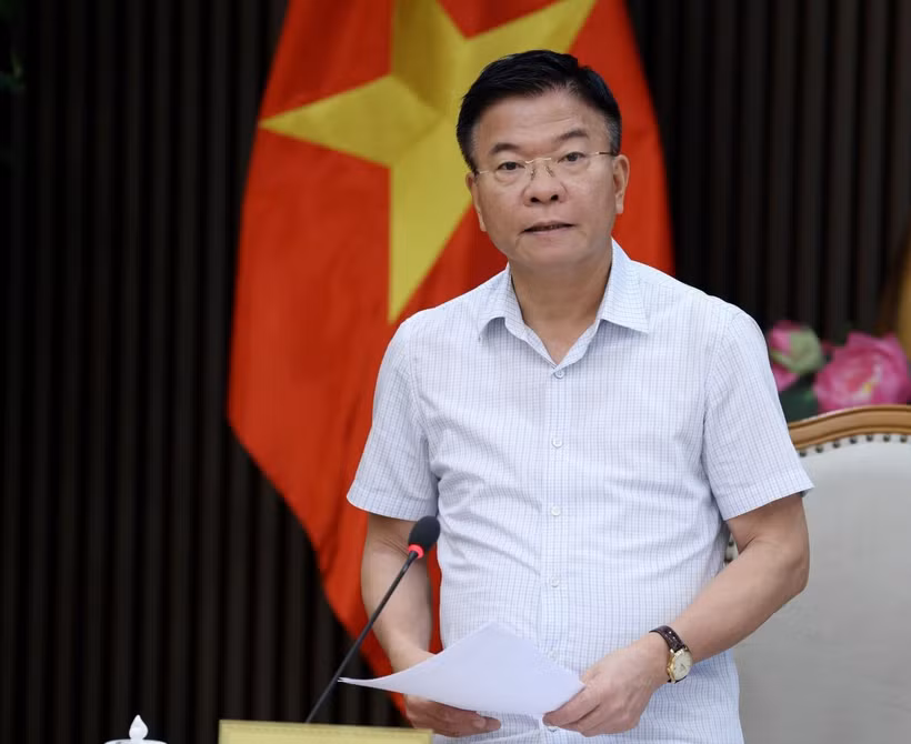 Phó Thủ tướng Lê Thành Long chủ trì họp Tổ Chỉ đạo số 4 của Đảng ủy Chính phủ. (Nguồn: Báo Chính phủ)