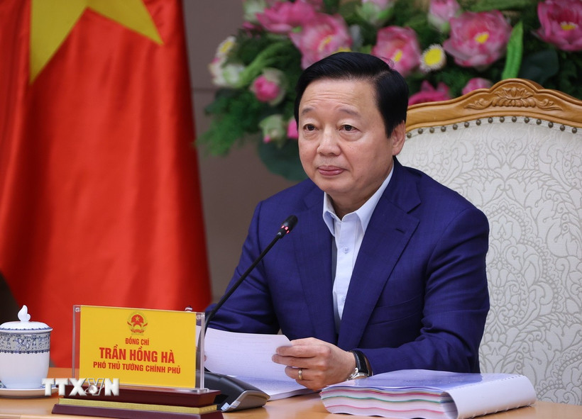 Phó Thủ tướng Trần Hồng Hà phát biểu chỉ đạo cuộc họp. (Ảnh: Văn Điệp/TTXVN)