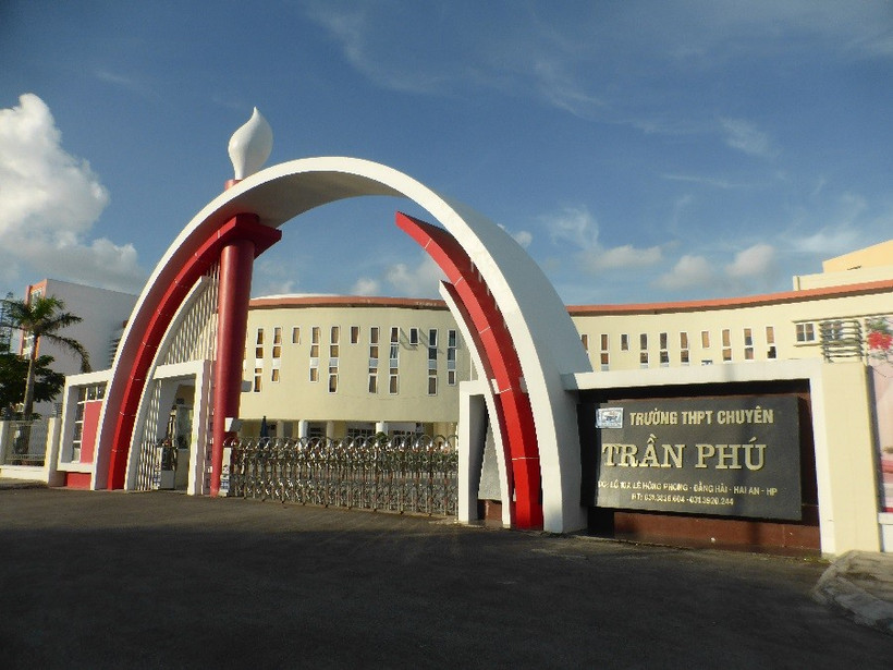 Trường Trung học Phổ thông Chuyên Trần Phú.