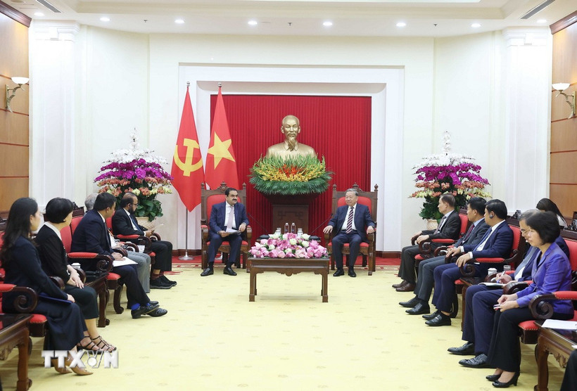 Tổng Bí thư Tô Lâm tiếp ông Gautam Adani, Chủ tịch Tập đoàn Adani của Ấn Độ. (Ảnh: Thống Nhất/TTXVN)