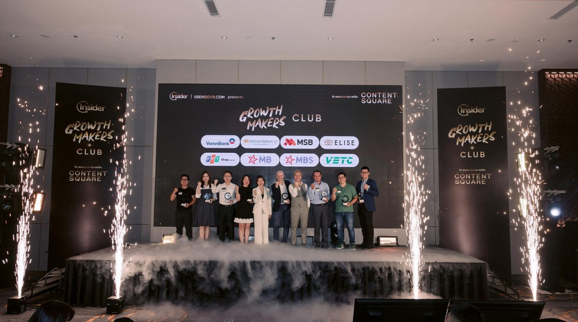 Đại diện 8 thương hiệu được vinh danh tại GMC 2025. (Nguồn: Insider)