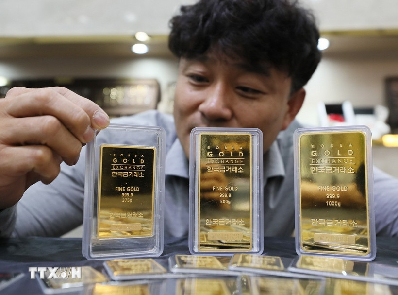 Giá vàng châu Á lập kỷ lục mới trong phiên sáng 26/12. (Ảnh: Yonhap/TTXVN)