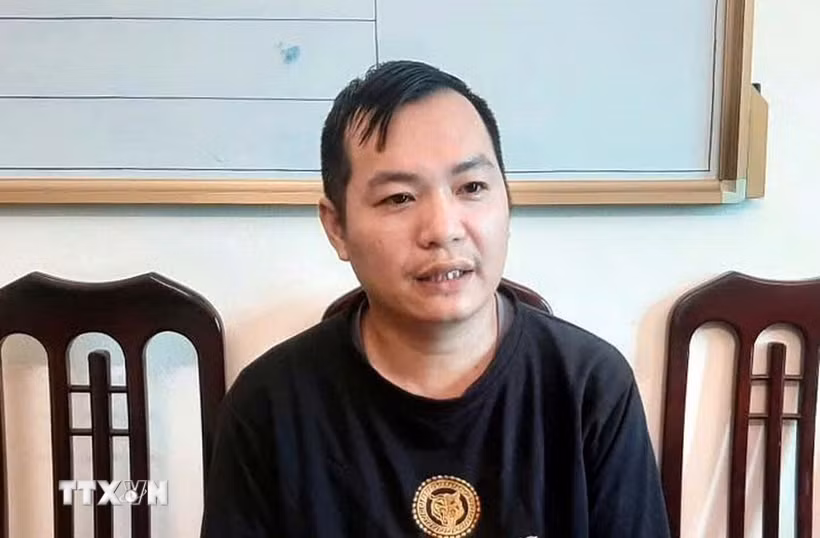 Đối tượng Chu Anh Quân (sinh năm 1990 có hộ khẩu thường trú tại xã Xuân Châu, huyện Xuân Trường, tỉnh Nam Định) tại cơ quan điều tra. (Ảnh: TTXVN phát)