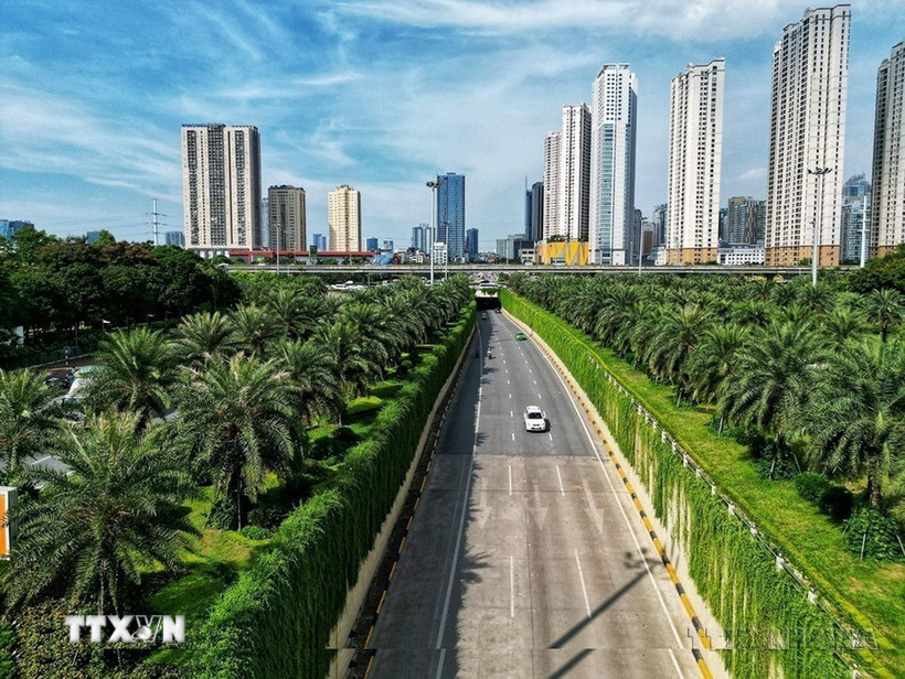 Tầm nhìn đến năm 2050, Thủ đô Hà Nội là thành phố kết nối toàn cầu, có mức sống và chất lượng cuộc sống cao. (Ảnh: Tuấn Anh/TTXVN)