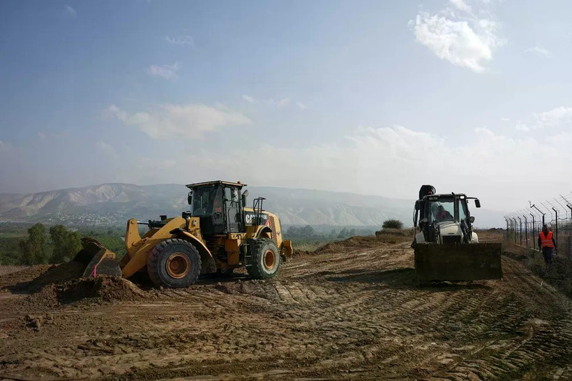 Israel bắt đầu xây dựng hàng rào an ninh biên giới phía Đông. (Nguồn: Bộ Quốc phòng Israel)