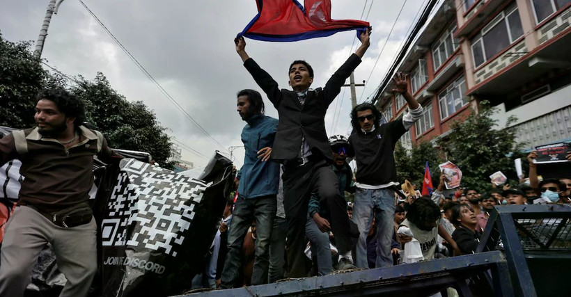 Thế hệ Z biểu tình phản đối lệnh cấm mạng xã hội ở Nepal. (Nguồn: AFP)