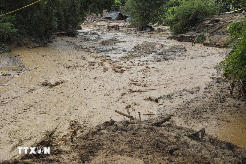 Lũ quét ở bản Háng Pu Xi, xã Xa Dung (ảnh chụp lúc 17 giờ 46 ngày 1/8). (Ảnh: Xuân Tư/TTXVN)