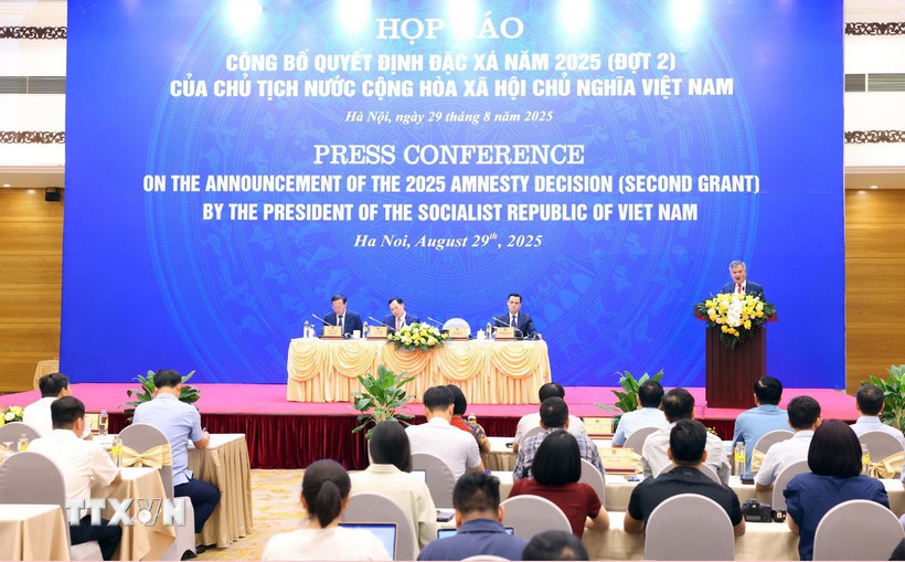 Quang cảnh buổi họp báo. (Ảnh: Phạm Kiên/TTXVN)