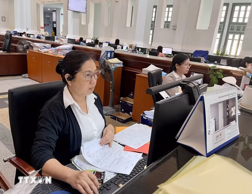 Kho bạc Nhà nước Thành phố Hồ Chí Minh tập trung các giải pháp thúc giải ngân đầu tư công ngay từ đầu năm 2025. (Ảnh: Hứa Chung/TTXVN)