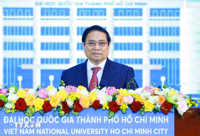 Thủ tướng Phạm Minh Chính phát biểu tại Lễ kỷ niệm 30 năm thành lập Đại học Quốc gia Thành phố Hồ Chí Minh. (Ảnh: Dương Giang/TTXVN)