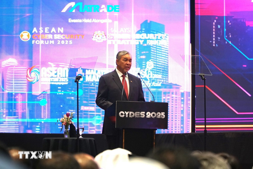 Phó Thủ tướng Malaysia, Tiến sỹ Ahmad Zahid Hamidi phát biểu khai mạc sự kiện. (Ảnh:Hằng Linh/TTXVN)